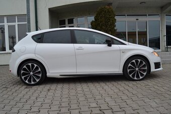 SEAT LEON 2.0 TDI FR, 2011, ELEKTRÓNY R18, XENÓNY, TEMPOMAT - 11