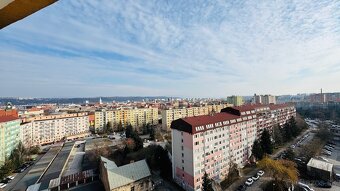 Prenajmem 2i byt v širšom centre mesta - 11