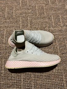 16x Dámské sportovní tenisky Adidas Deerupt Runner - 11