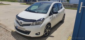 Toyota yaris 1,33 73kw 99ps biela zachovale auto - 11