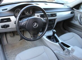 • BMW 325i e91 Combi, 160 kW, 6-st. manuál, r.v.2005 • - 11