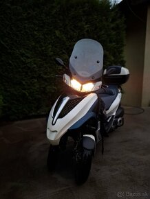 Piaggio mp3 300ie yourban - 11