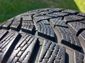 205/50 r17 zimne pneumatiky dunlop - 11