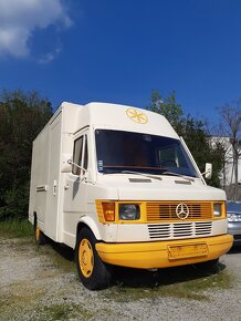 prerobený karavan Meredes-Benz 308D-P - 11