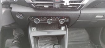 Citroën C4 1.2 benzin automat 8 st. - 11