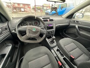 Škoda Octavia 1.6 Tour II - 11