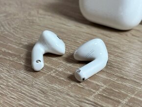 NOVÉ Apple AirPods 4 s ANC - 11