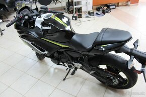 Kawasaki  Ninja  650  2022 - Zánovná - 11