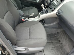 Toyota Auris 1.33 l Dual VVT-i Power - 11