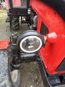 Zetor Predné LED Svetla 143mm 5,75' (angel eyes) - 11