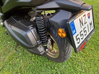 Predám Yamaha Xmax TechMax 300 - 11