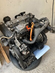 Motor 1.9 tdi , rotacka , kod AHF, 200tis. Km - 11