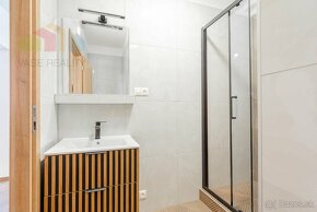 Na predaj krásny 3-izbový byt s balkónom, 84 m², Dunajská St - 11