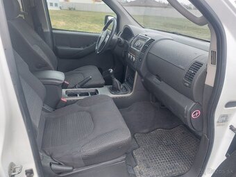 Nissan PATHFINDER 2.5 dCi 4x4 - 11