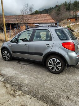 Suzuki SX4 - 11