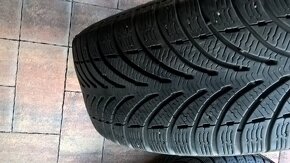 ZIMNÉ 215/55 R17 2 ks MICHELIN a 4 ks BF-GOODRICH cca 5-6 mm - 11