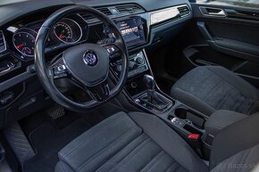 Volkswagen Touran 2.0 TDI R-Line DSG - 11