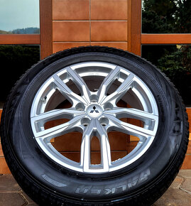 alu R17 5x114,3 senzory tlaku (pneu 215/65) orig. Mitsubishi - 11