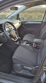 Volkswagen Touran 2.0 TDI DSG - 11