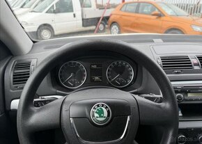 Škoda Octavia 1,6 TDI Ambiente nafta manuál 77 kw - 11