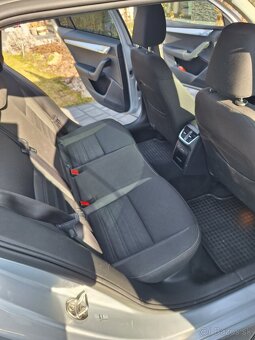 Octavia combi 2018 1.6tdi automat - 11