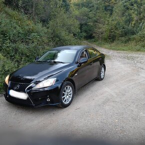 Lexus IS 220d - 11