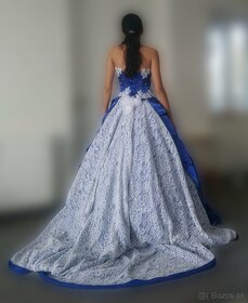 Svadobné/ spoločenské modrobiele šaty princeznovské - 11