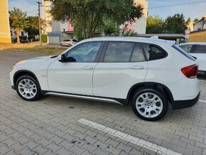 BMW X1 2.0d Xdrive 130kw

  - 11