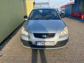 Kia Rio 1.4 LX - 11