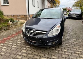 Opel Corsa 1,4i klima Tempomat 1 Majitel benzín manuál 66 kw - 11