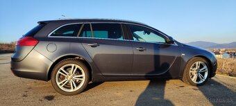 Opel Insignia A Sports Tourer 2.0 CDTi - 11