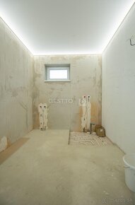 GESTTO | 4-IZBOVÁ NOVOSTAVBA RD NA PREDAJ | HOLODOM | 431m² - 11