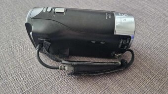 Sony HDR-CX240E - 11