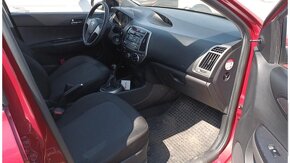 Hyundai i20 1.2i 16V Comfort, POJAZDNE, 1.majitel, SERVISKA - 11