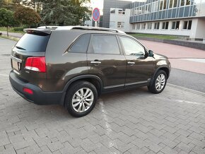 Kia Sorento A/T 2,2crdi 4WD PLATINUM - 11