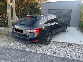 Škoda Superb L&K 2.0 TDI DSG 140kw 4x4 - 11