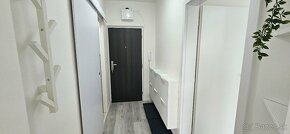 Nový čiastočne zariadený 36 m² byt DCA - 11