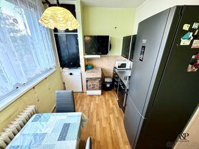 NA PREDJ 3 IZBOVÝ BYT S LOGGIOU, 64M2, PALÁRIKOVA UL., SENIC - 11