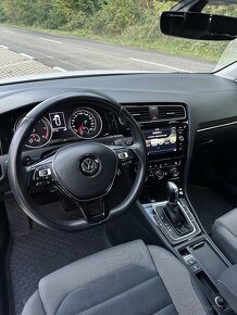 VW Golf 1.6 TDI DSG 2019 - 11