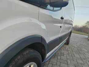 Ford Transit 3 miest L3H2 - 11