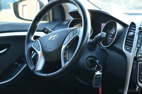 Hyundai I30 1.4i MPI 38000km - 11