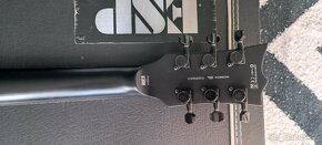 Predám elektrickú gitaru ESP LTD VIPER 400 Baritone Black - 11