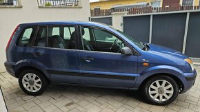 Ford Fusion 1.4TDCI 50kW el.okna klimatizace STK 2006 - 11