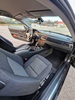 BMW e92 320i coupe manuál - 11