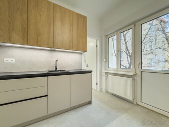 Moderný 3 izbový byt 72 m2, Zochova ulica, Staré Mesto, BA - 11