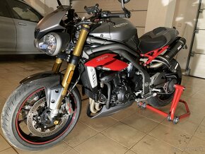 TRIUMPH Speed triple 1050R 2017 - 11