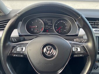 Predam VW Passat B8, 2,0TDi-110kW, Rok 2016, SR auto - 11