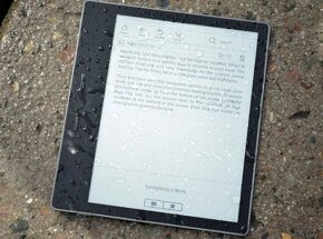 Predám čítačku kníh Amazon Kindle Oasis 3 (10. gen.) 32 GB - 11