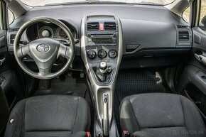 Toyota Auris 1.33 I Dual VVT-i - 11