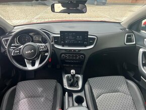 KIA CEED 1,6CDTi 100kw, MHEV, r. v. 2022 - 11